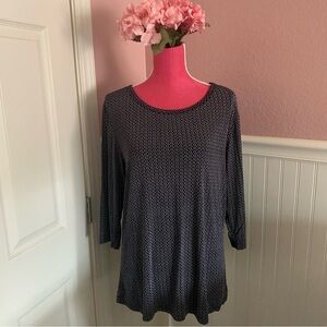 👗Back Calison Women’s Top with Purple and White Pattern, Slinky Material 1X